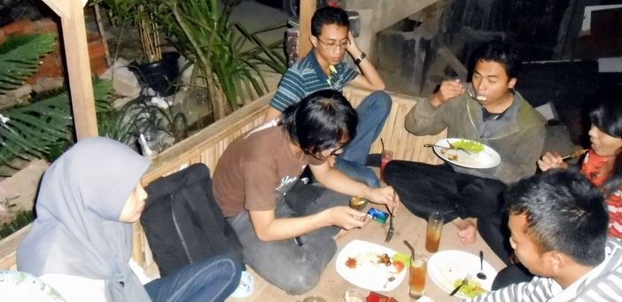 Buka Bersama Siswa Paket C Juli 2013